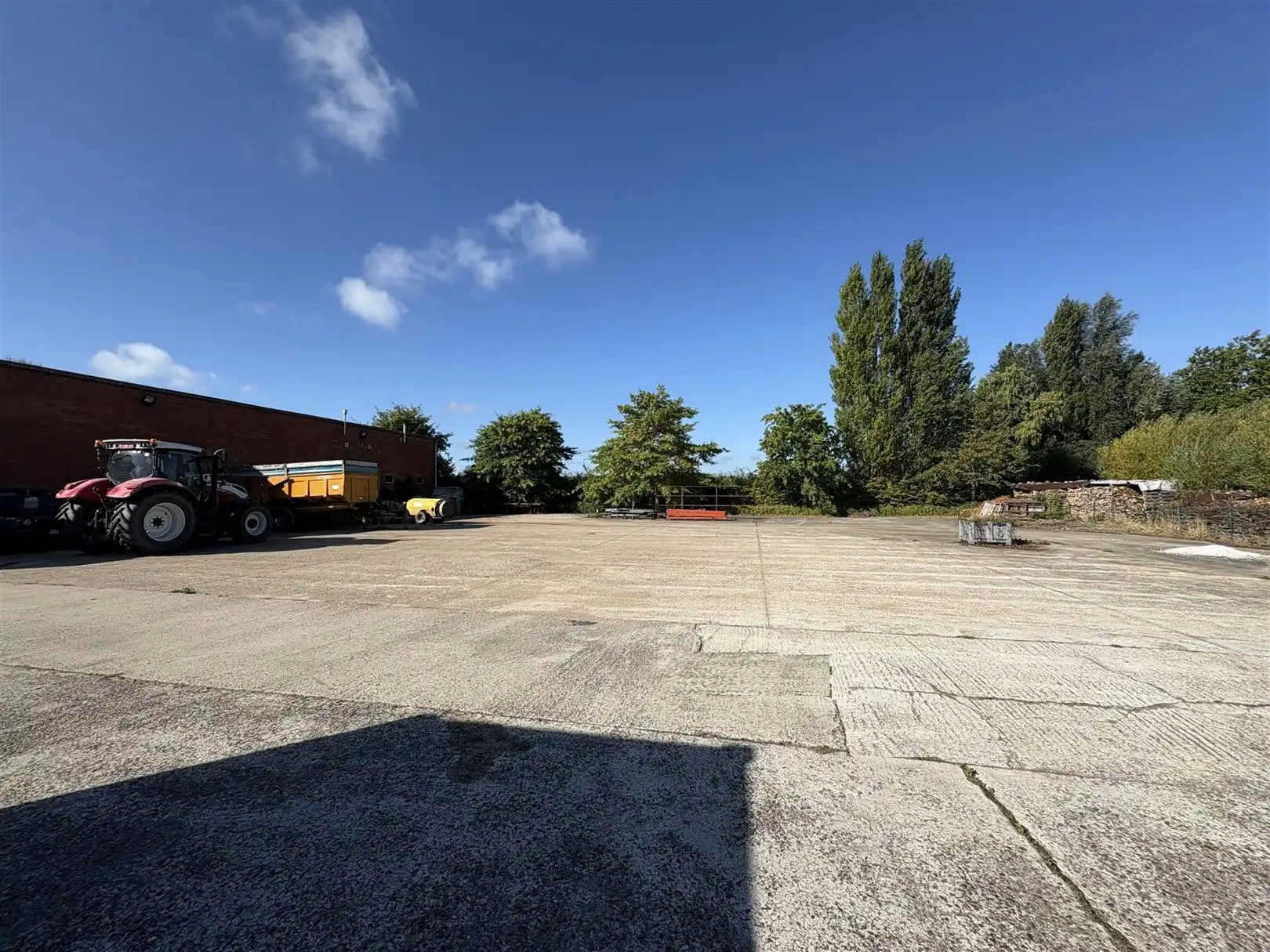 Woning met kantoren en magazijn van 1500m² foto 32