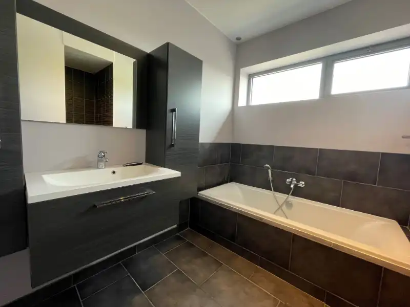 Verzorgde villa met 3 slaapkamers - 2 terrassen - Dubbele foto 14