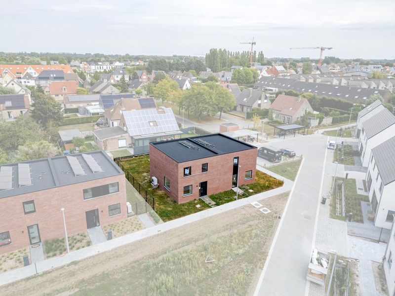 Laatste moderne halfopen nieuwbouwwoningen te Sijsele foto {{pictureIndex}}