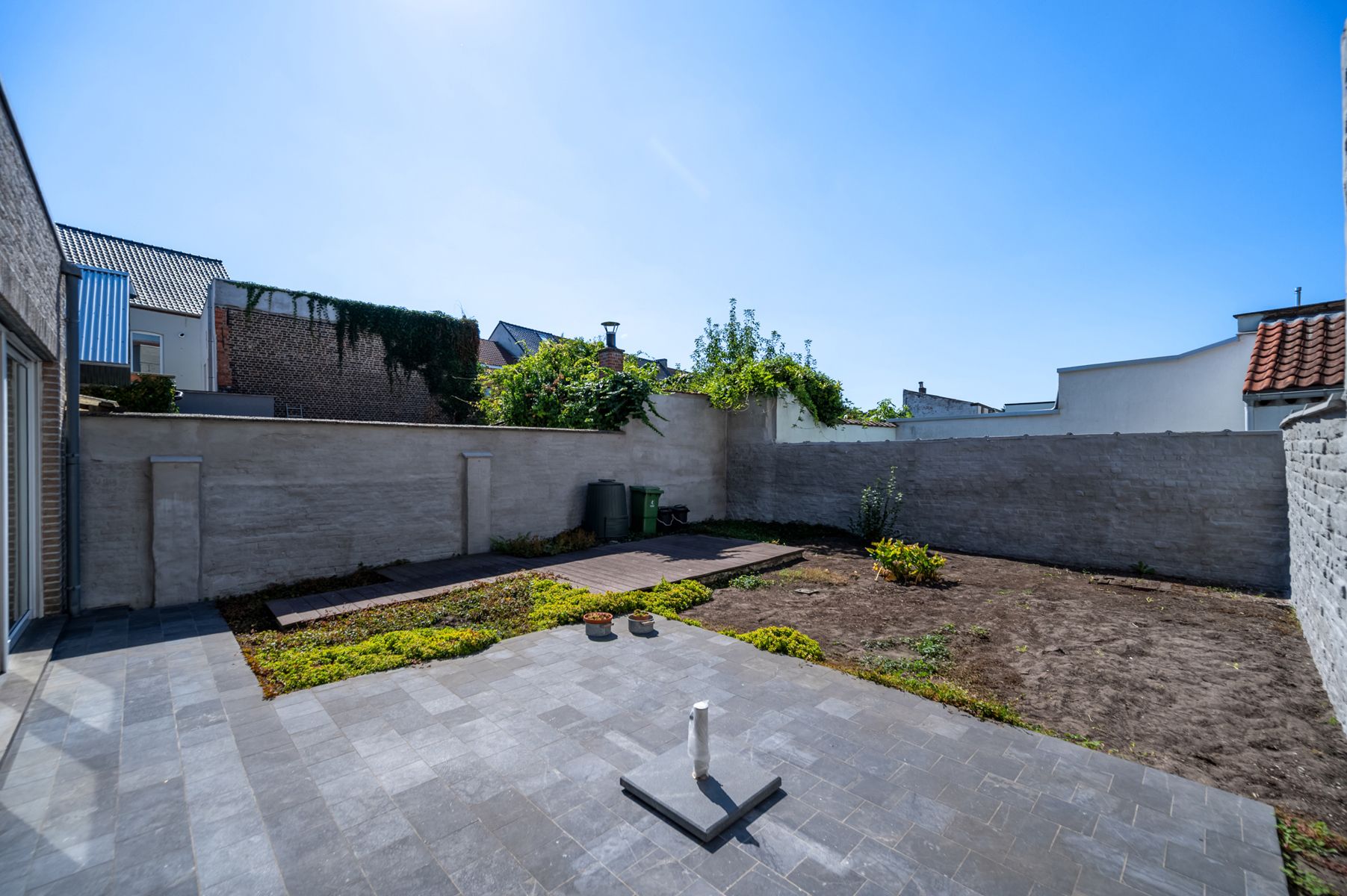 Goed gelegen, ruime gezinswoning met garage foto 9