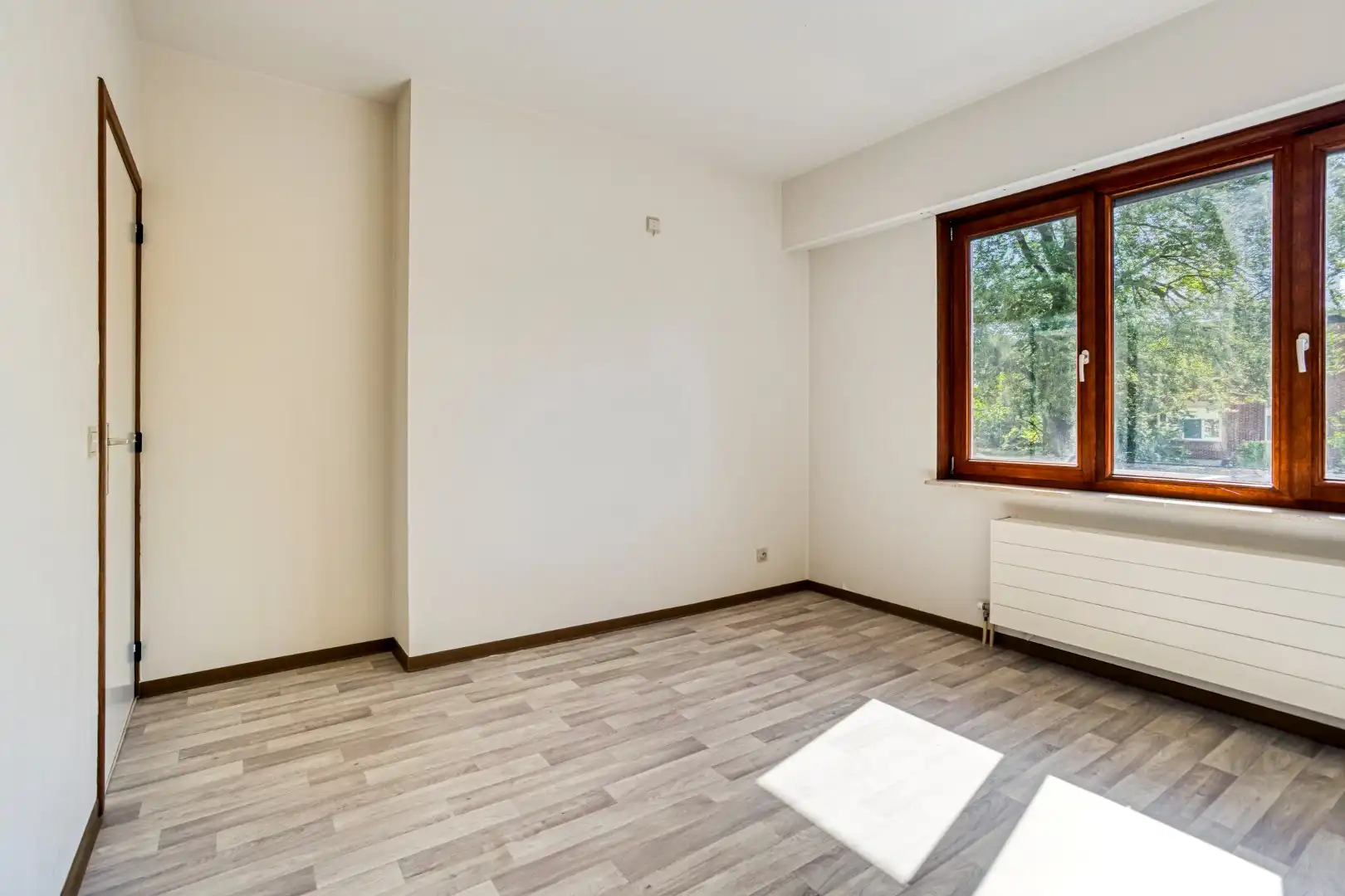 Comfortabel 2 slpk appartement met terras en garage foto 12