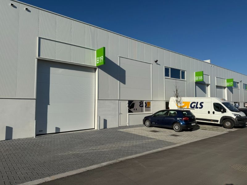 Modern magazijn van 216 m² met parkeerplaatsen op toplocatie in Evergem foto 23