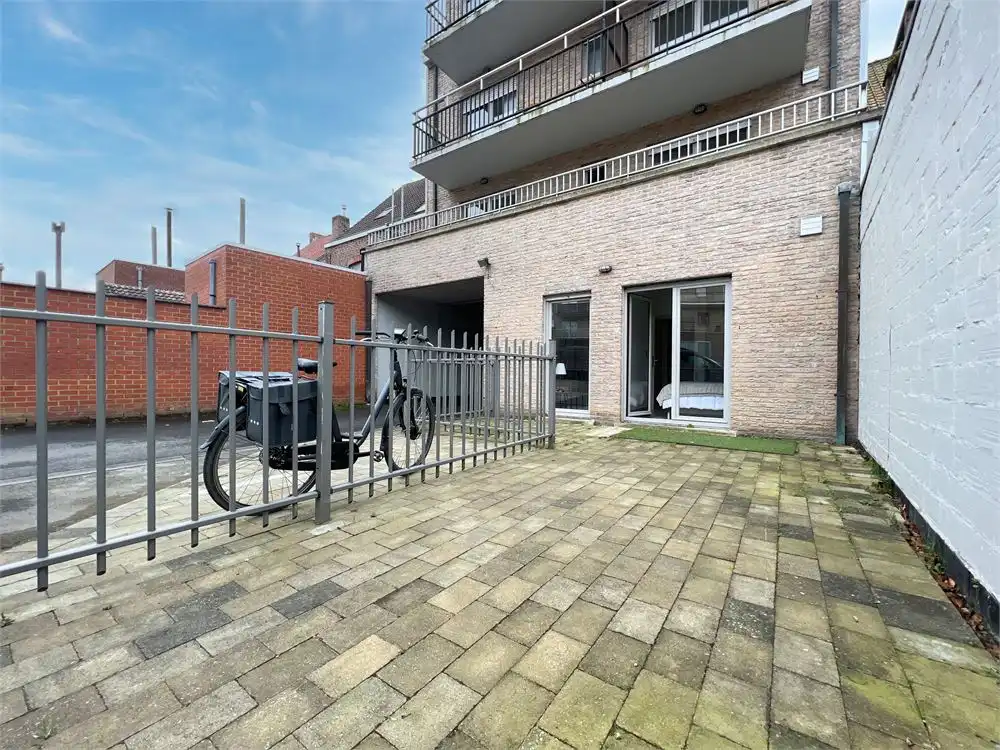 Instapklaar app. met 2 slpks. + ruim, zonnig terras (22m²) !!! foto 13