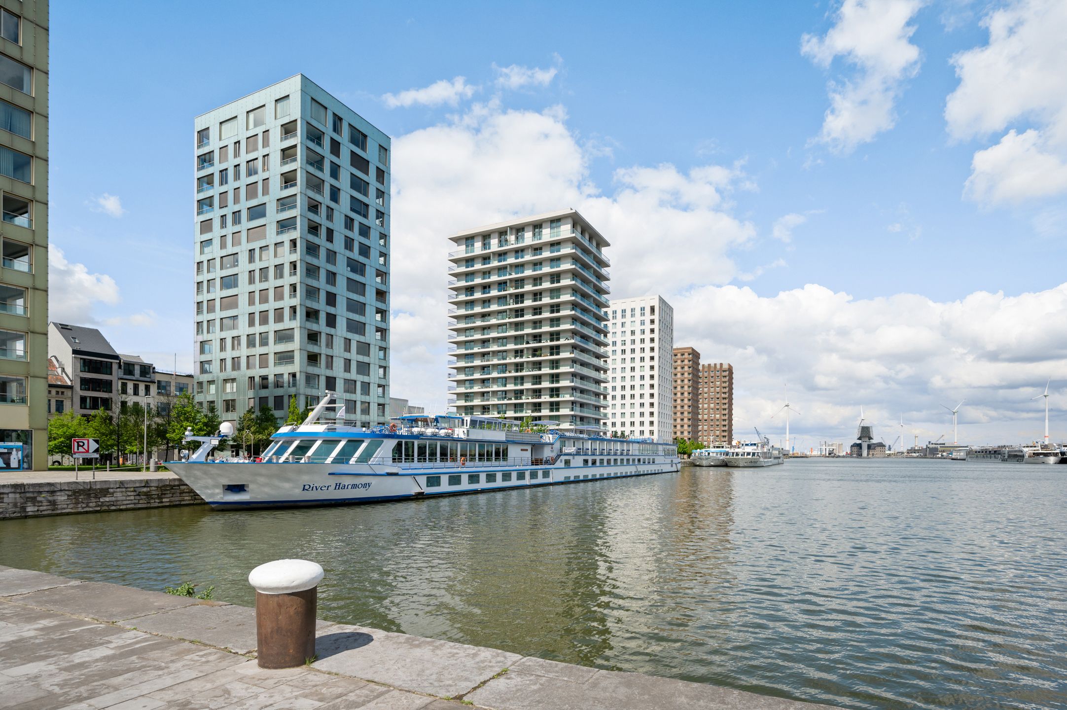 Unieke penthouse op de 15e verdieping - "Eilandje" Antwerpen foto 14