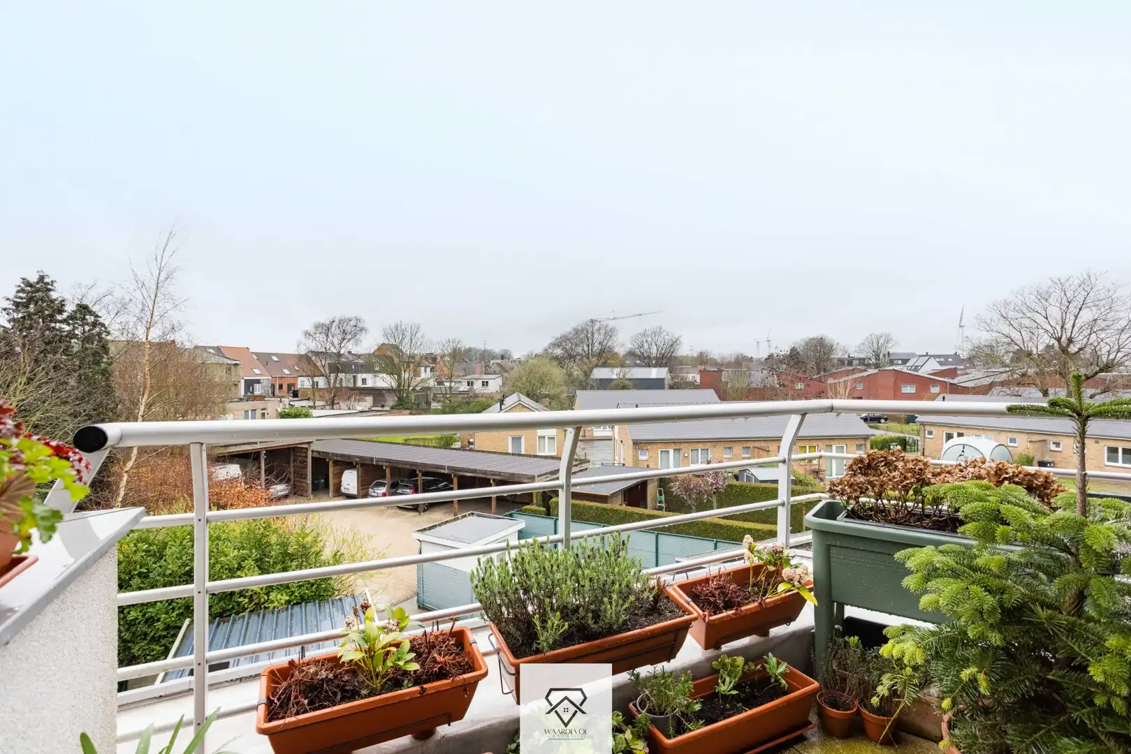 Lichtrijk en rustig appartement te koop foto 22