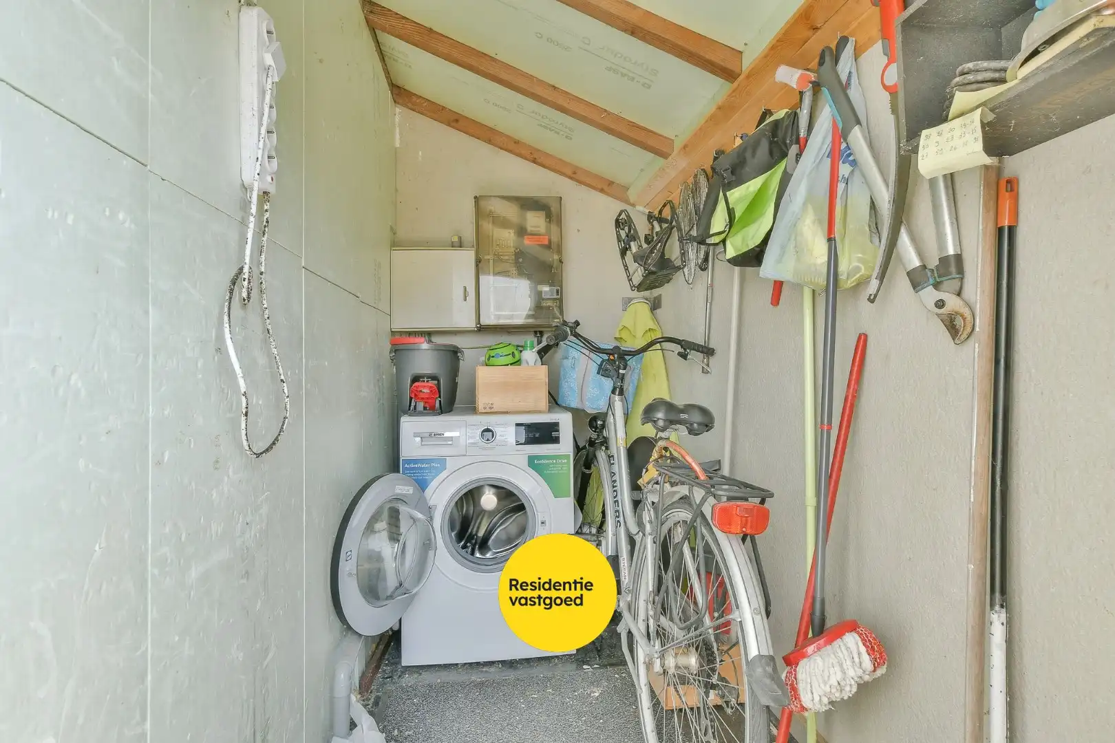 Charmant vissershuisje met 3 slaapkamers en prachtig open polderzicht foto 21