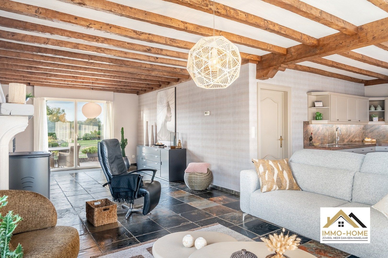 Vrijstaande woning met ruime tuin en open zicht!  foto 8