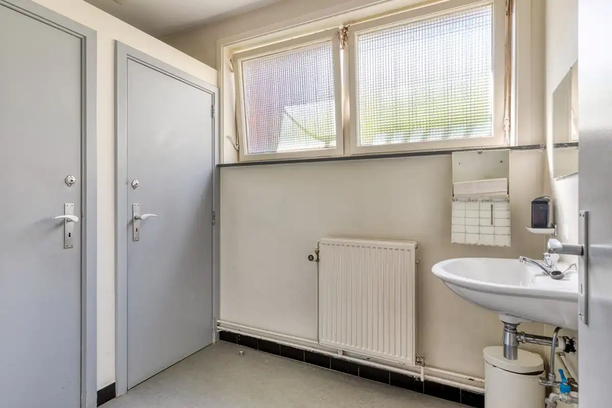 Multifunctioneel gebouw in het centrum van Merchtem. foto 13