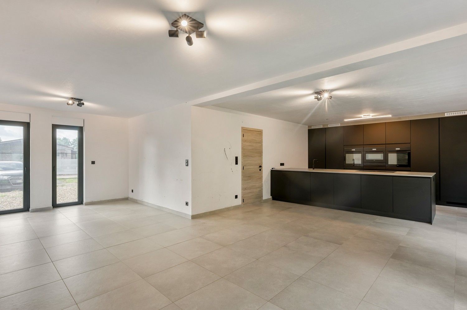 Nieuwe, energiezuinige open bebouwing in doodlopende straat. foto 20