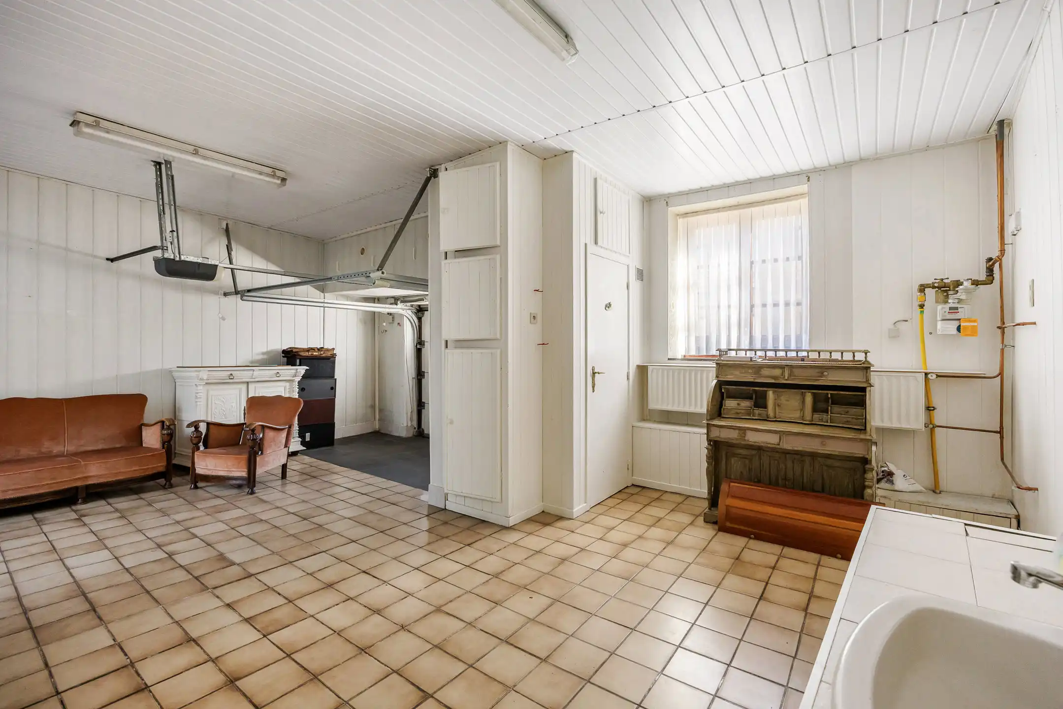 Ruime woning met garage en terras in Herderen foto 9