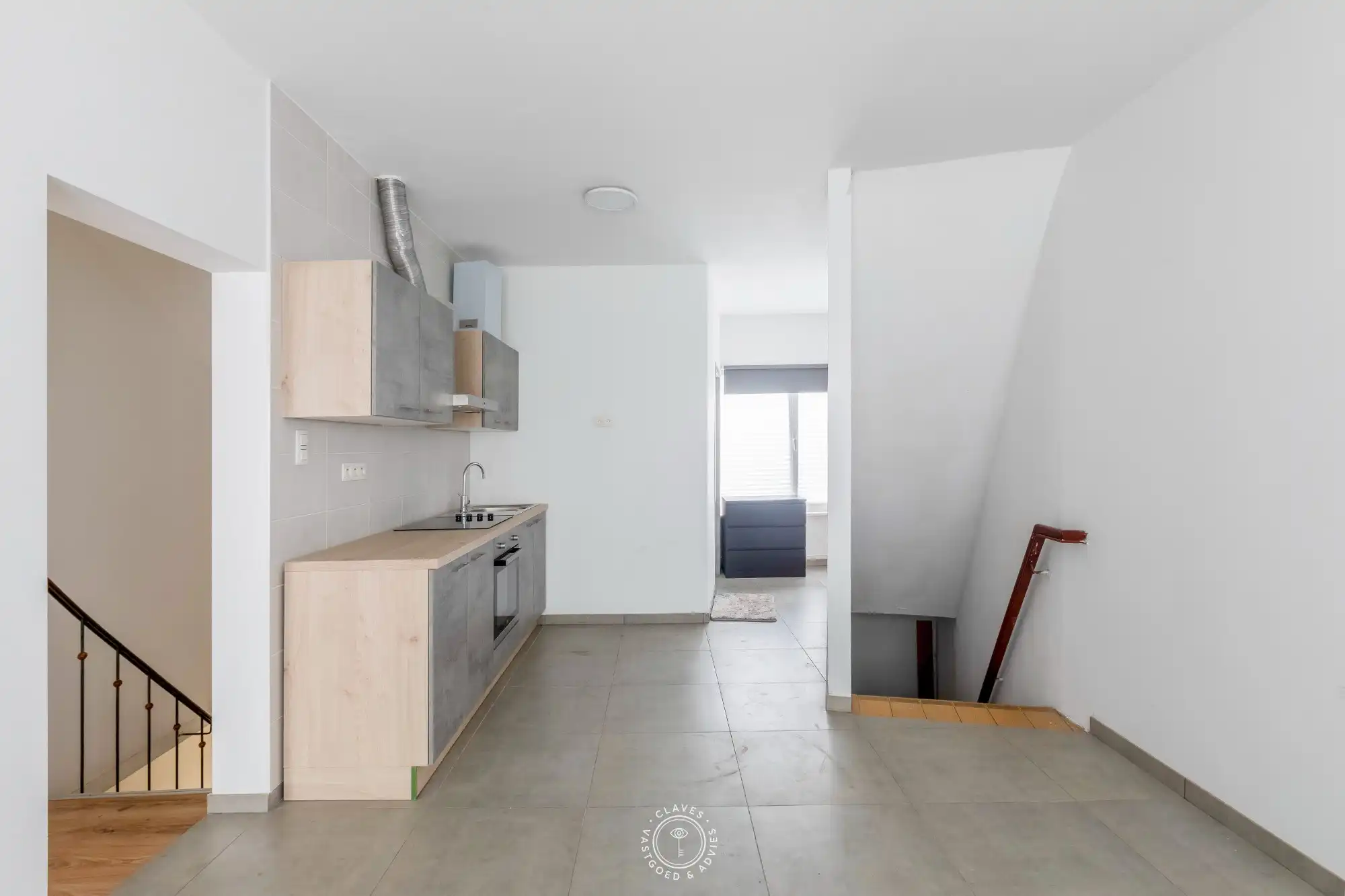 Vierslaapkamer woning met privatieve parkeermogelijkheden foto 10