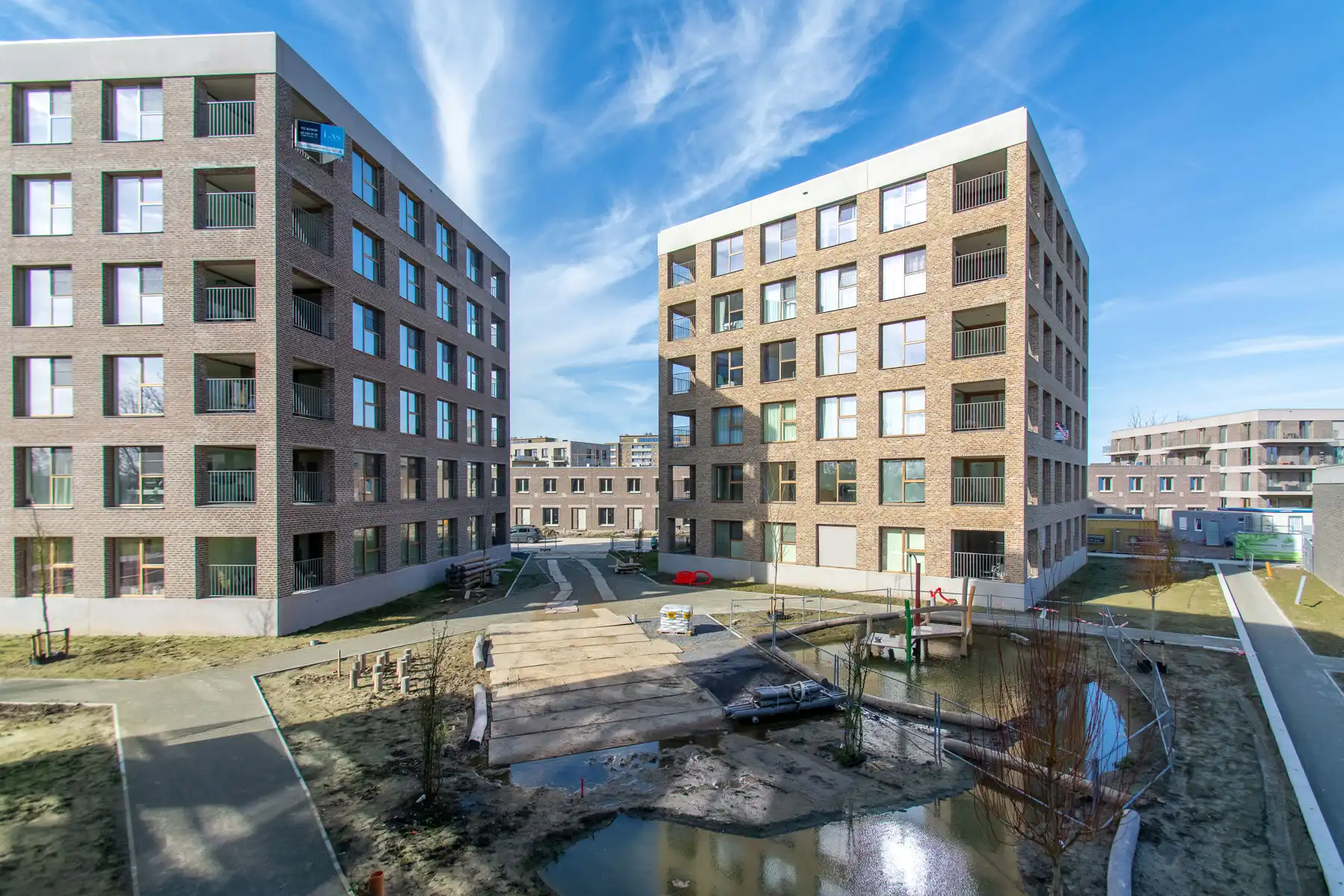 Rustig en comfortabel 2slpk appt. met mooi terras foto 4