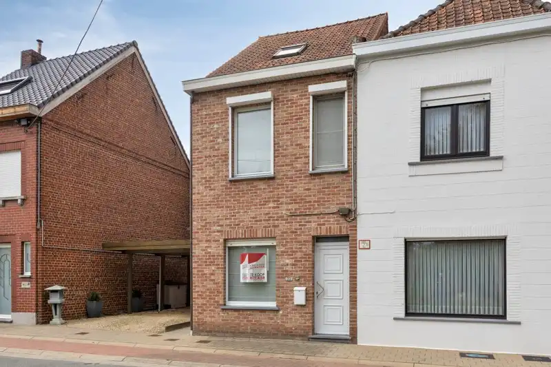 🌿 Instapklare halfopen woning met 3 slaapkamers, tuin, garage en zonnepanelen in Beveren-Leie TE KOOP! foto 17