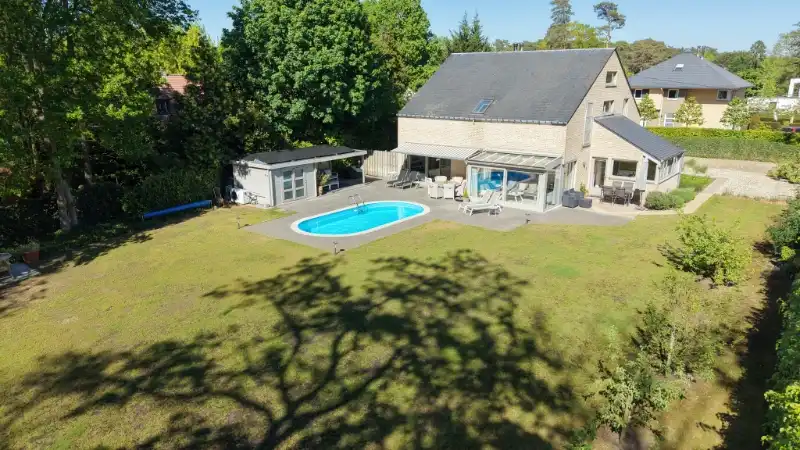 Villa van 330m² op 22 are met openluchtzwembad foto 30