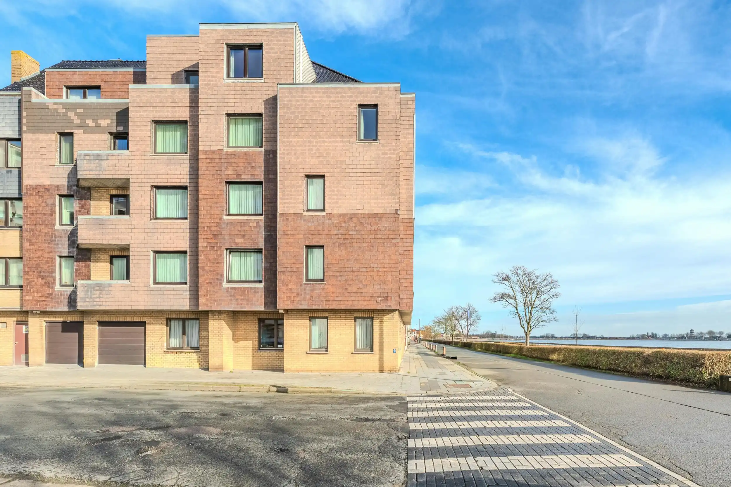 Ruim appartement met prachtig open zicht op de Spuikom foto 20