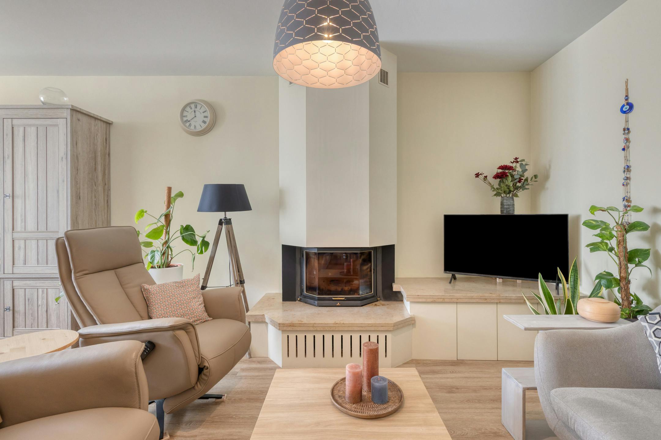 Instapklare woning met gezellige tuin te koop in Roeselare foto 4