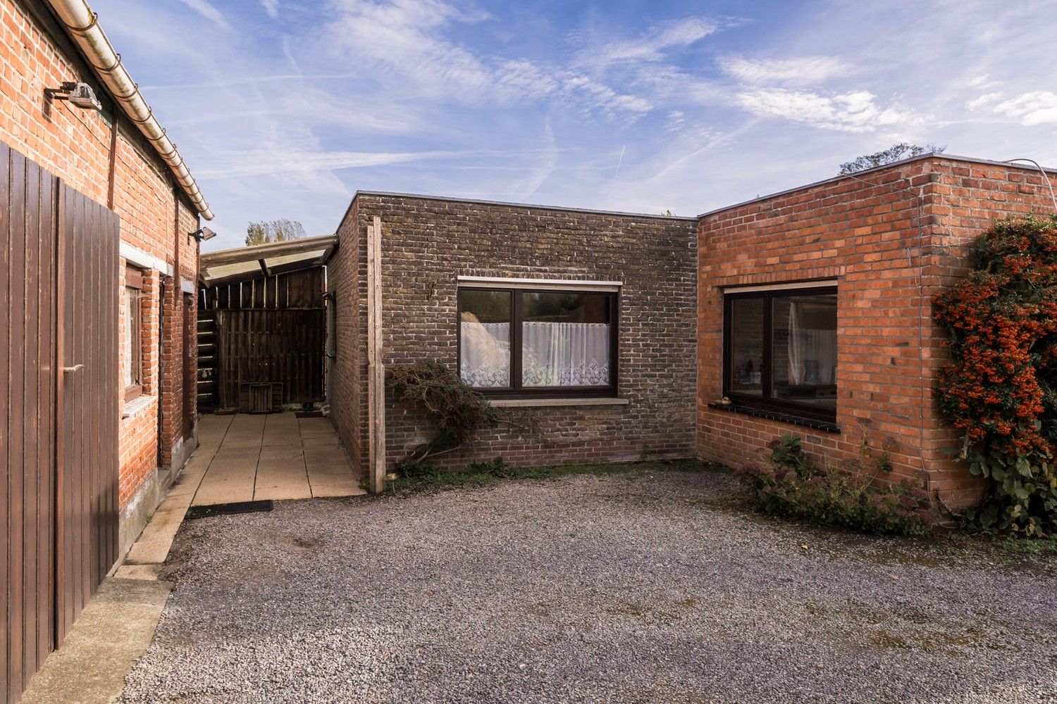 Open bebouwing met bergplaats op fantastische ligging foto 8