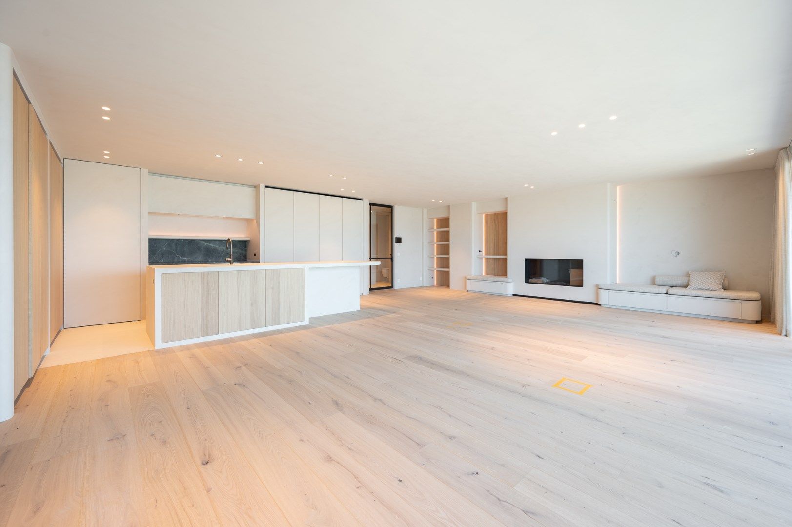 Luxueus appartement met frontaal zeezicht in het Zoute Knokke foto 7