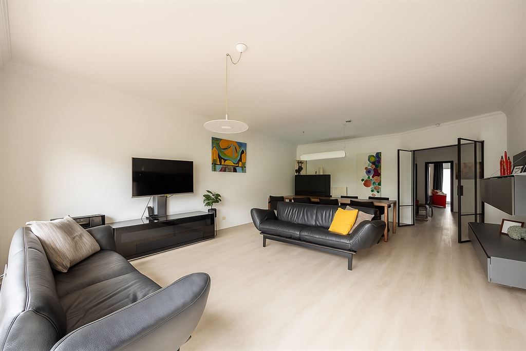 Tip-top gerenoveerd appartement (EPC A) foto {{pictureIndex}}