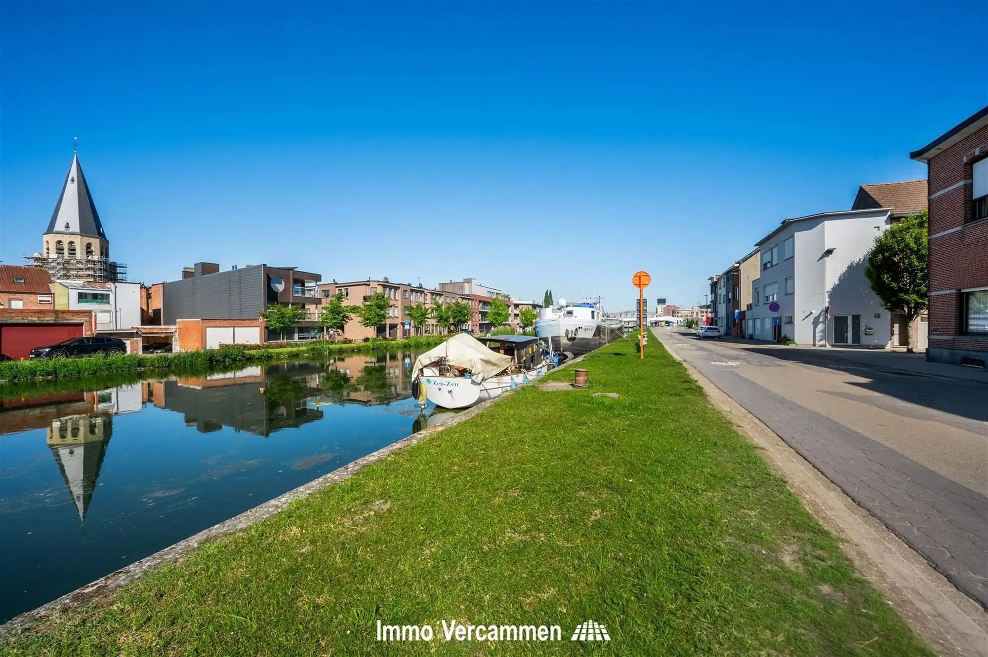Knap afgewerkte woning, aan de vaart te Mechelen foto 13