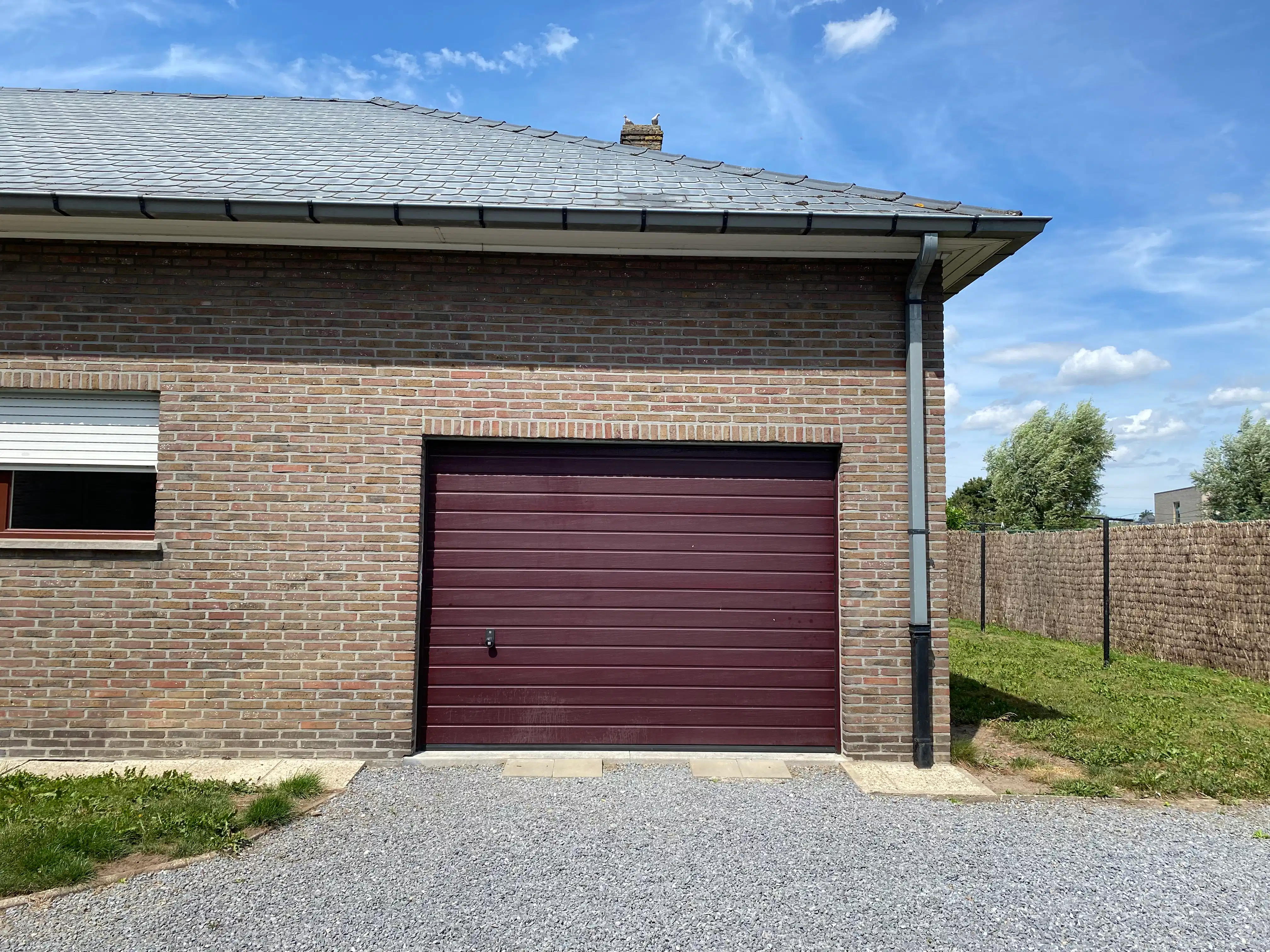 BUNGALOW MET DRIE SLAAPKAMERS EN GARAGE foto 2