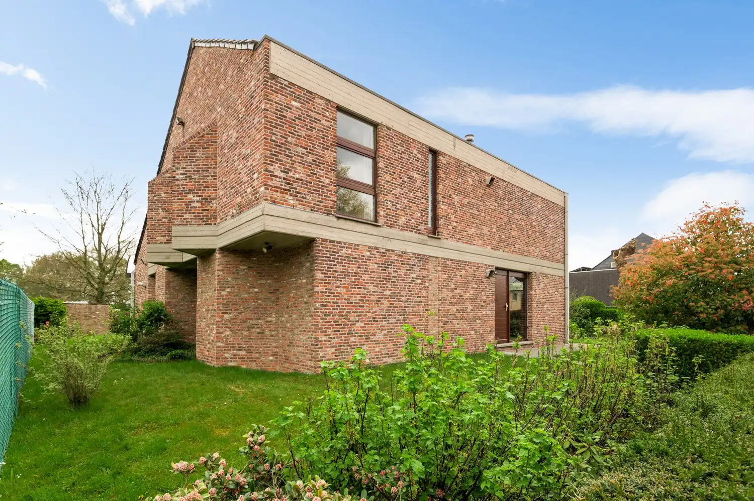 Open bebouwing met 4 slaapkamers, 2 badkamers en tuin in Borsbeek! foto 31