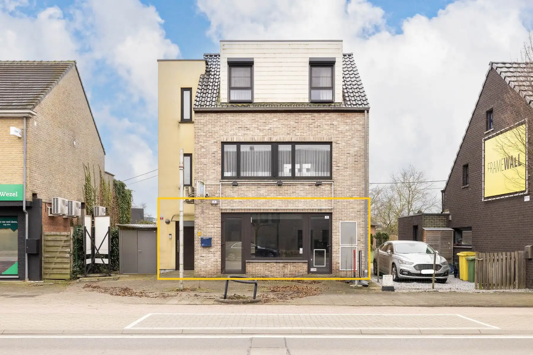 Handelszaak in Balen Centrum – 70 m², goede bereikbaarheid en klaar voor gebruik foto {{pictureIndex}}