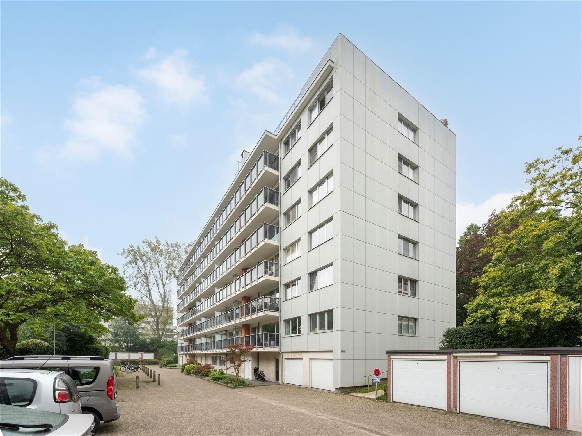 Ruim appartement met groot terras op groene locatie! foto 15