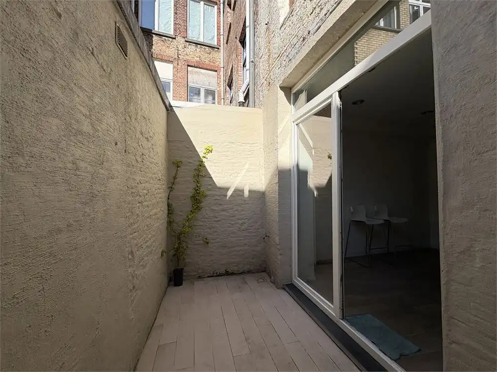 LICHTRIJKE WONING IN HET CENTRUM VAN BRUGGE foto 11