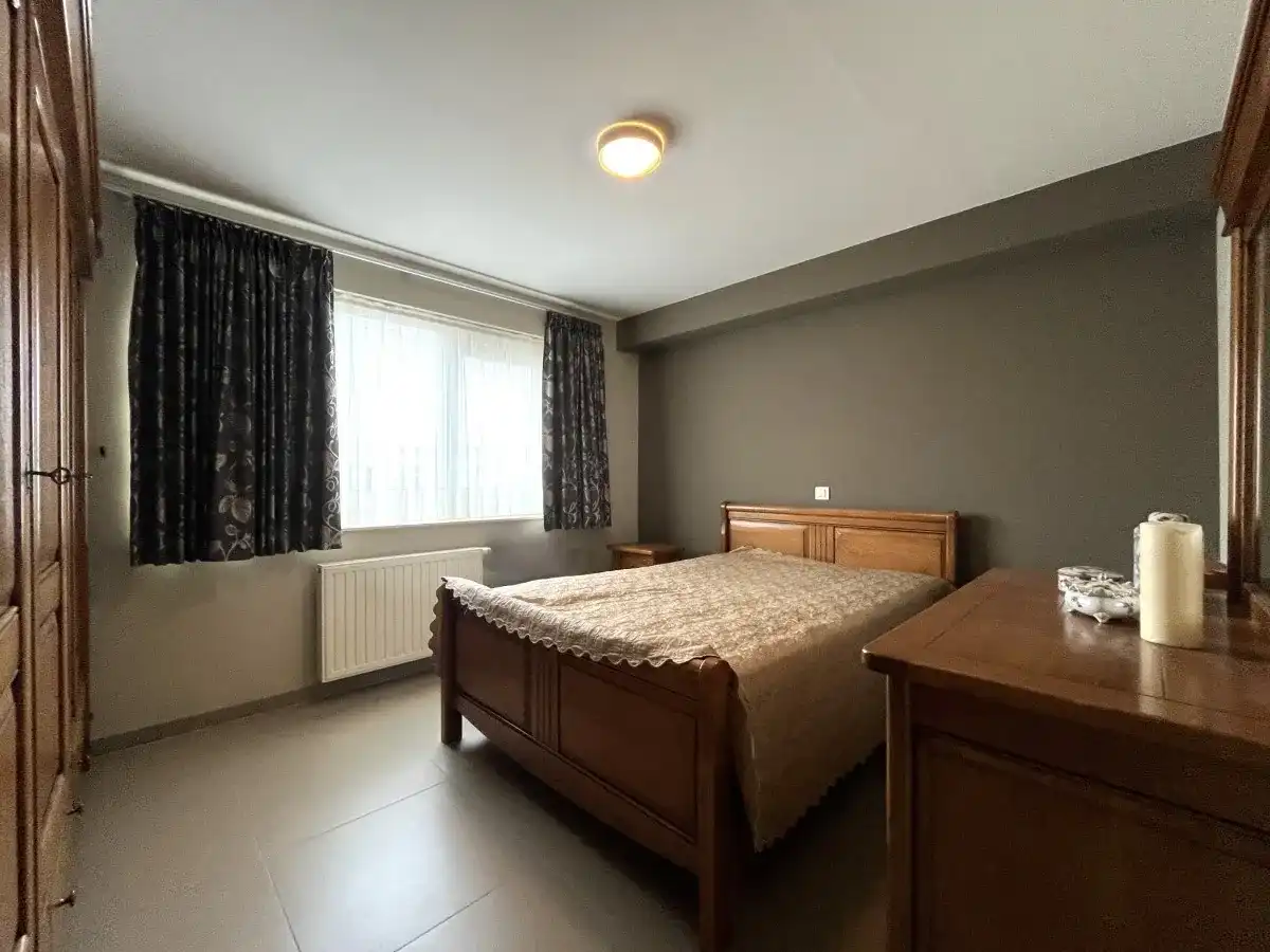 Roeselare – Ruim appartement met 3 slaapkamers en terras nabij het centrum foto 6