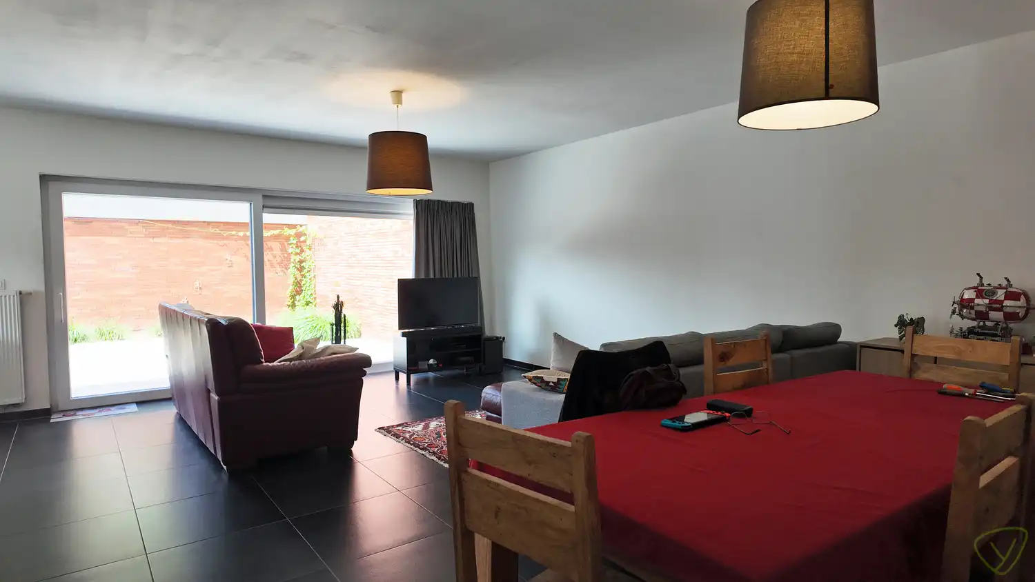 Verzorgde moderne woning gelegen in de dorpskern van Balgerhoeke. foto 3