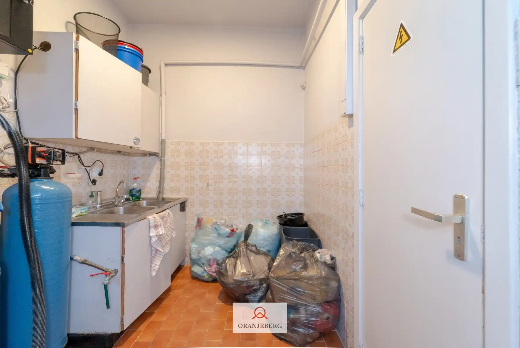 Energiezuinig handelspand op commerciële ligging foto 32