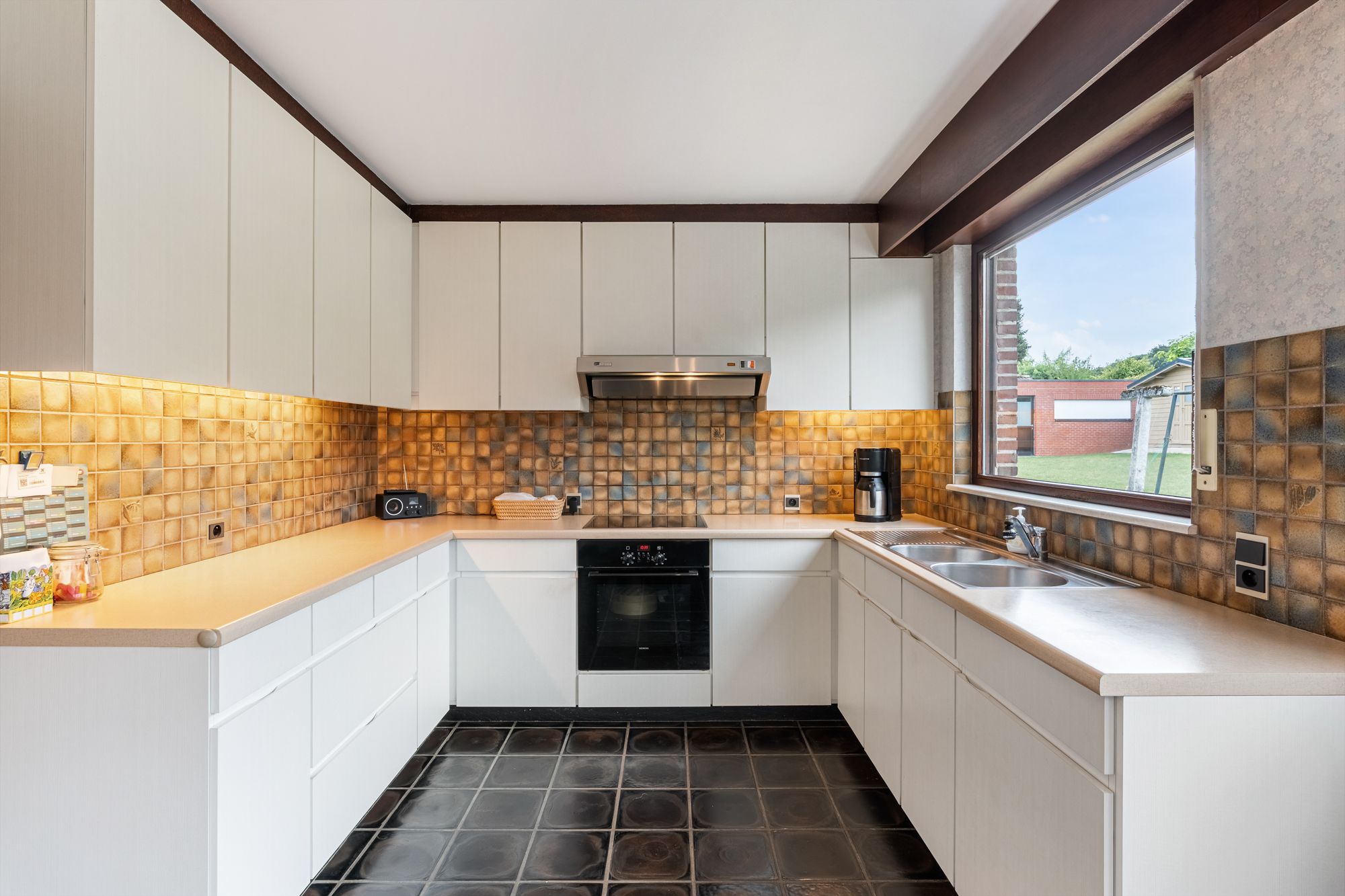 Ruime gezinswoning te koop foto 19