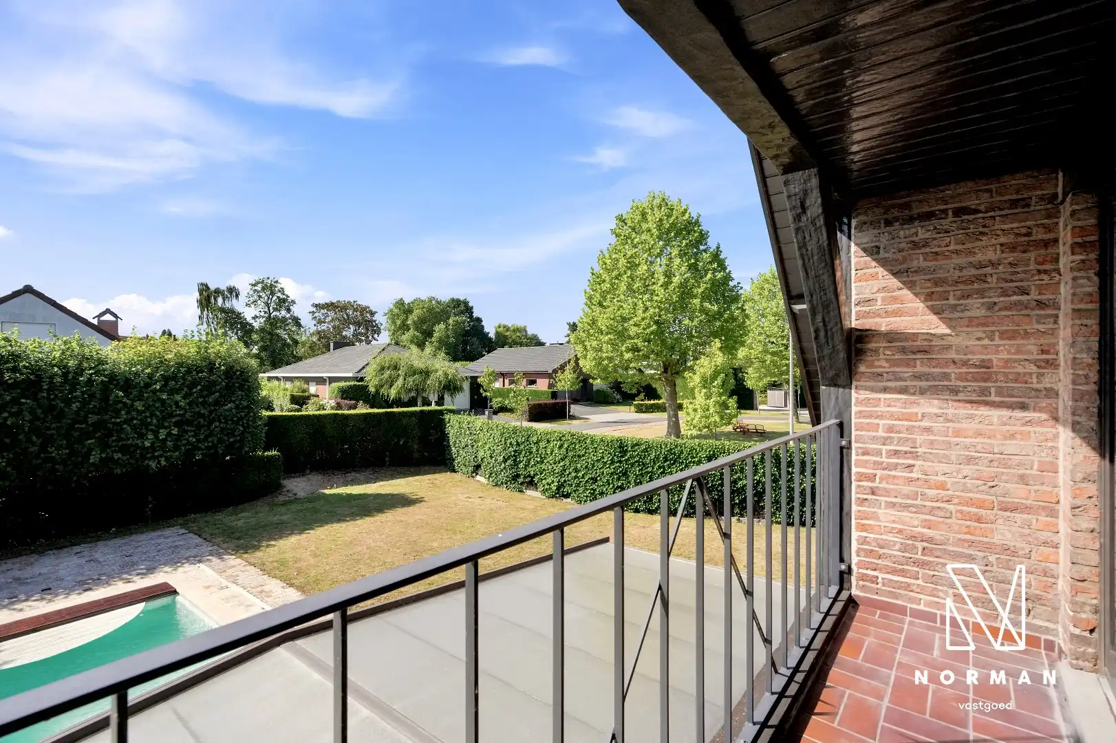 Villa met zwembad op een perceel van 1.598 m² foto 25
