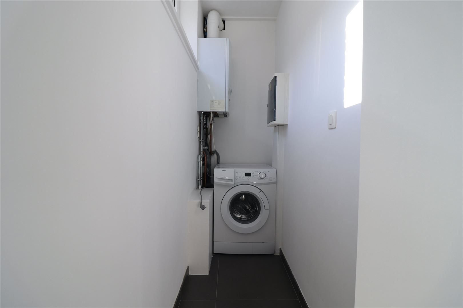 Moderne flat met terras foto 7