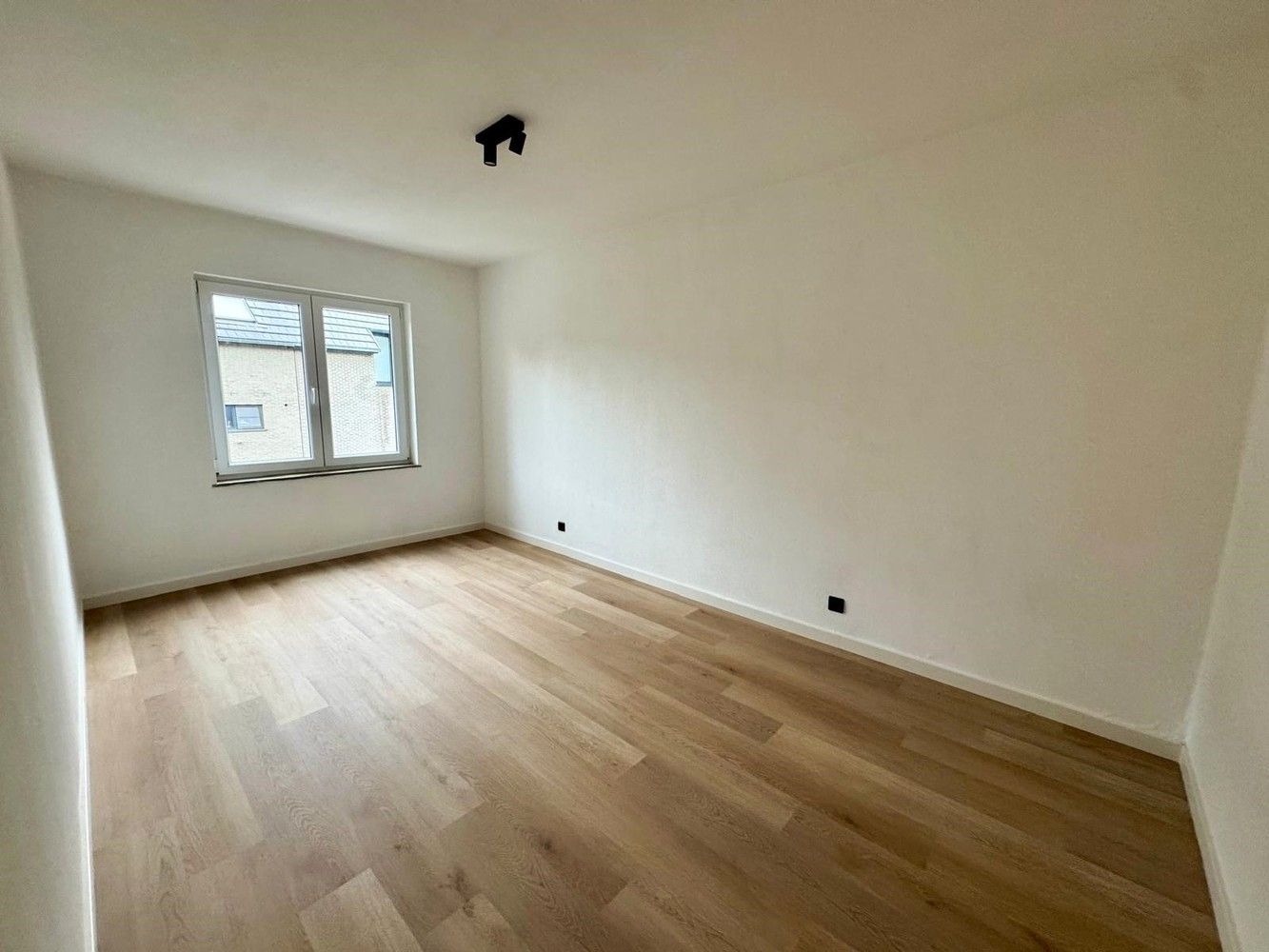 INSTAPKLAAR APPARTEMENT MET 2 TERRASSEN foto 8