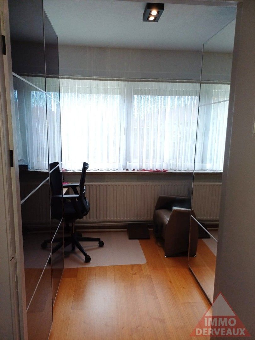 Menen - Halfopen instapklare woning foto 12
