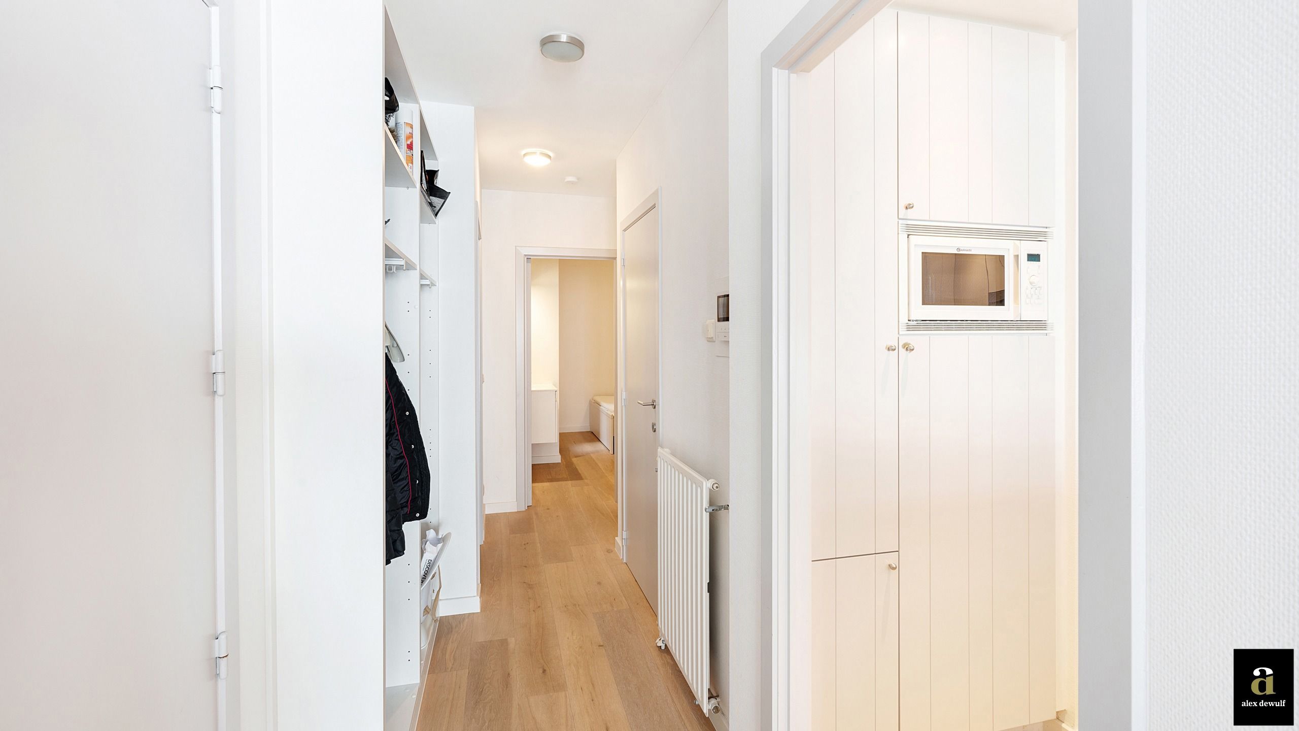 Instapklaar appartement met zijdelings zeezicht aan het Driehoeksplein [Zoute] foto 17