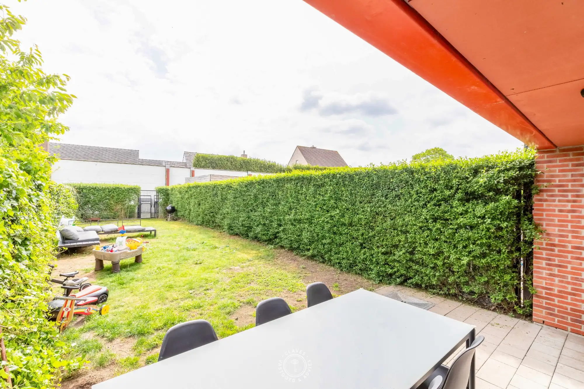 Energiezuinige halfopen woning met tuin en 3 slaapkamers in het centrum foto 8