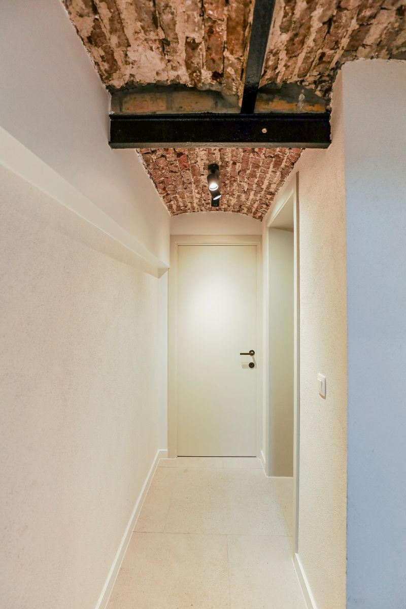 Statige burgerwoning met ziel in hartje Sint-Amandsberg! foto 13