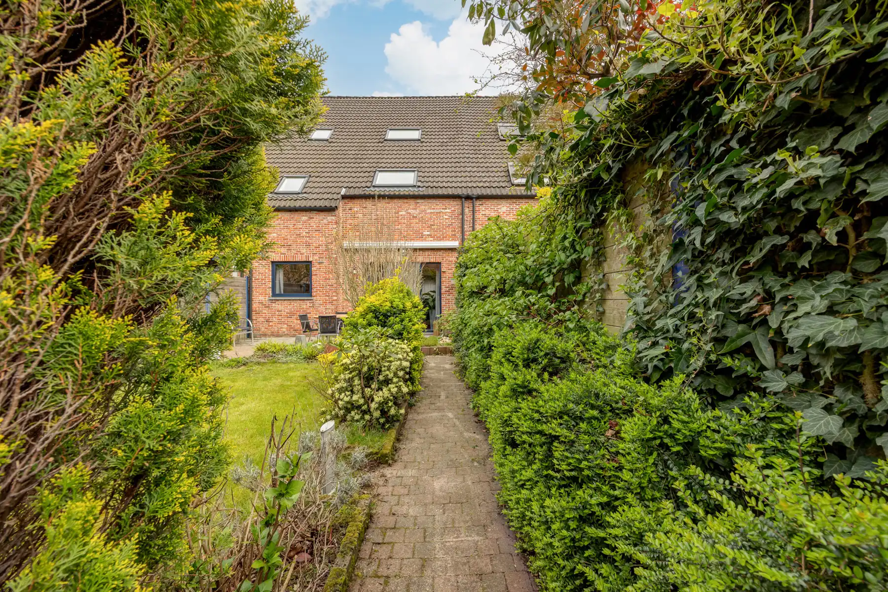 Instapklare woning met 4 slaapkamers in het centrum foto 21