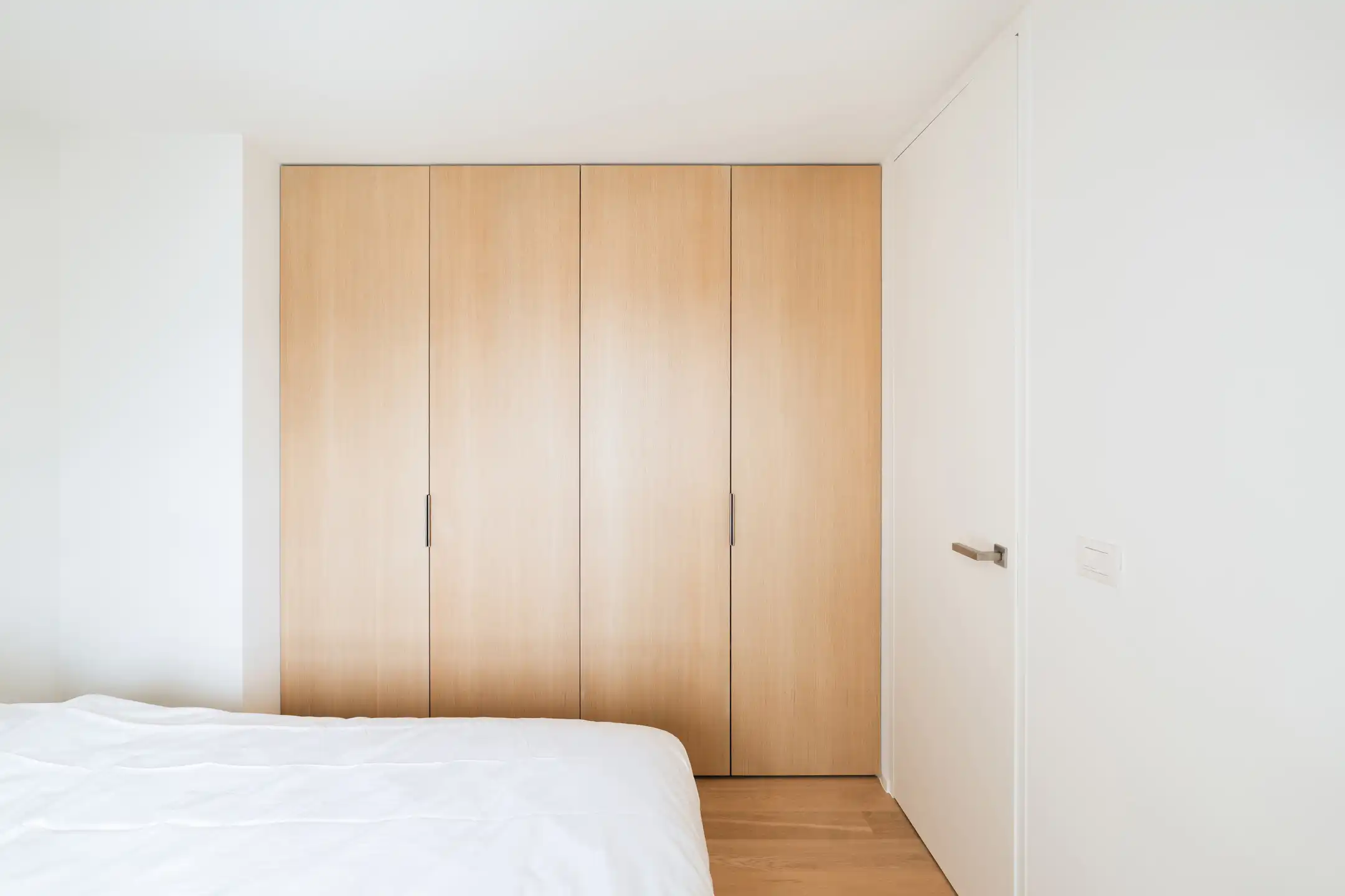 Sublieme zonnige penthouse met ruime terrassen en zijdelings zeezicht foto 28