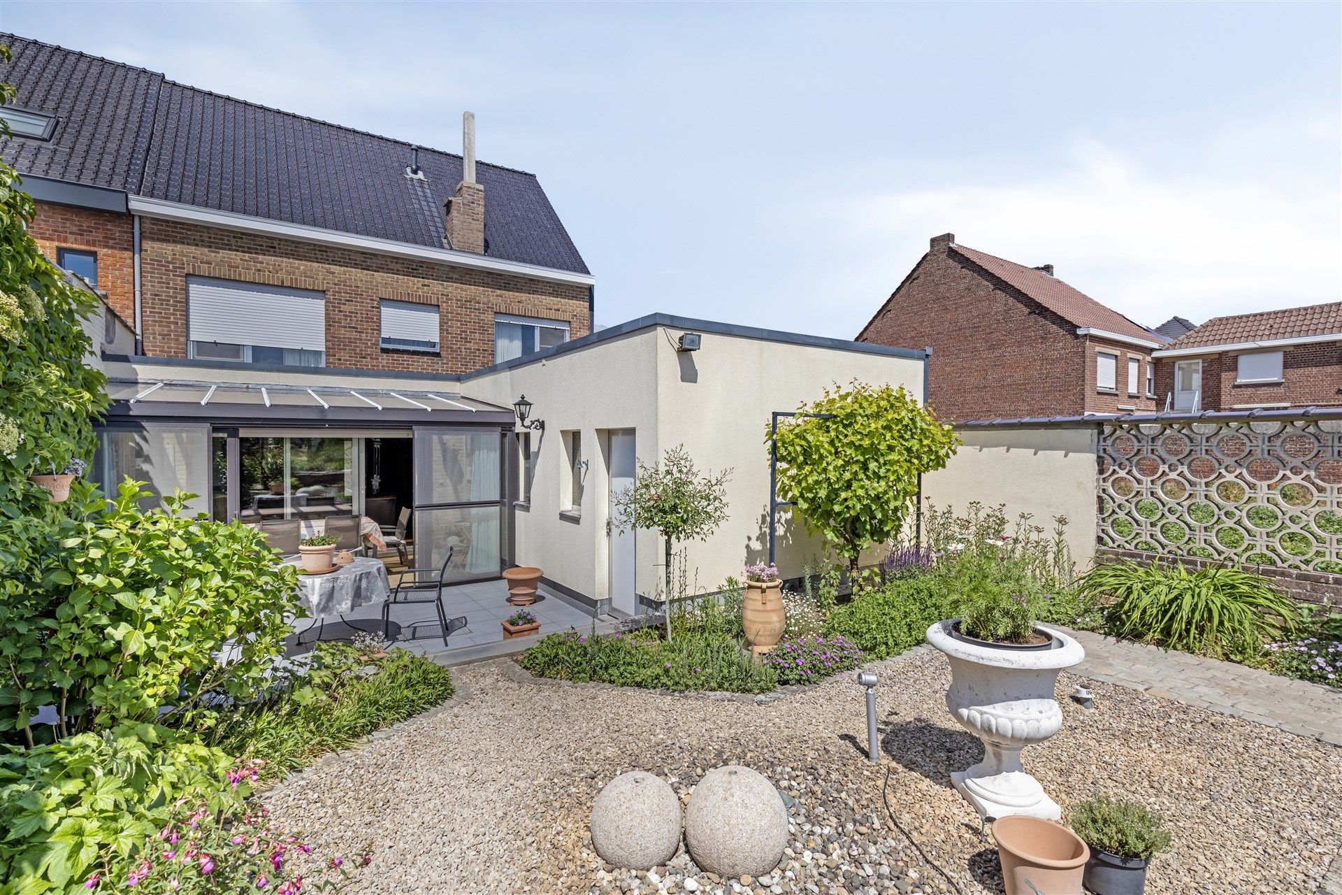 Charmante, energiezuinige woning met prachtige tuin foto 15