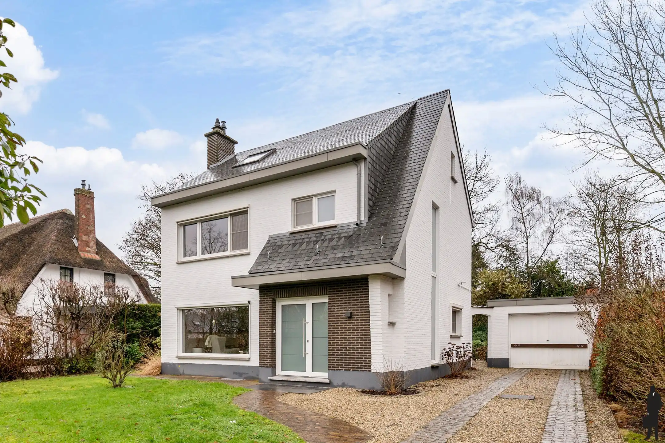 Instapklare vrijstaande woning (op ca. 865m² grond) op absolute toplocatie te Schoten!  foto {{pictureIndex}}