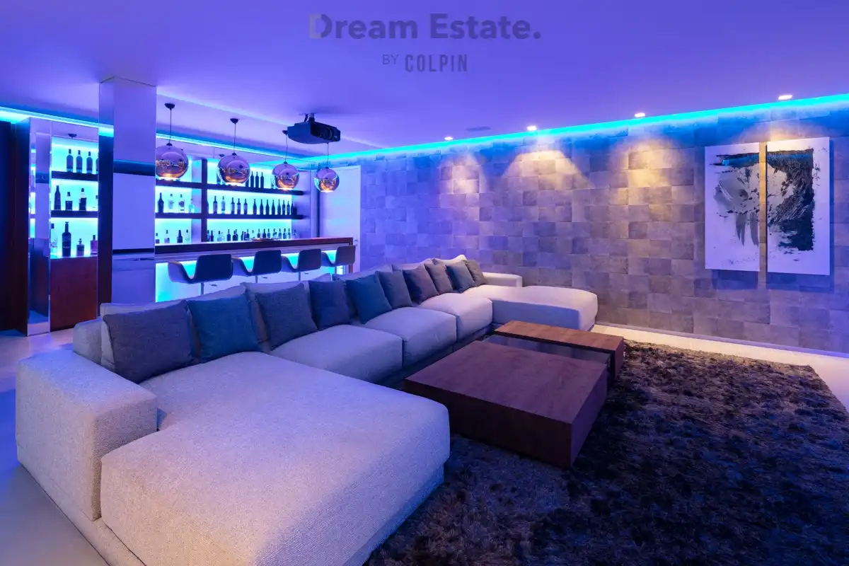 Eigentijdse villa in het bevoorrechte Nueva Andalucia foto 26