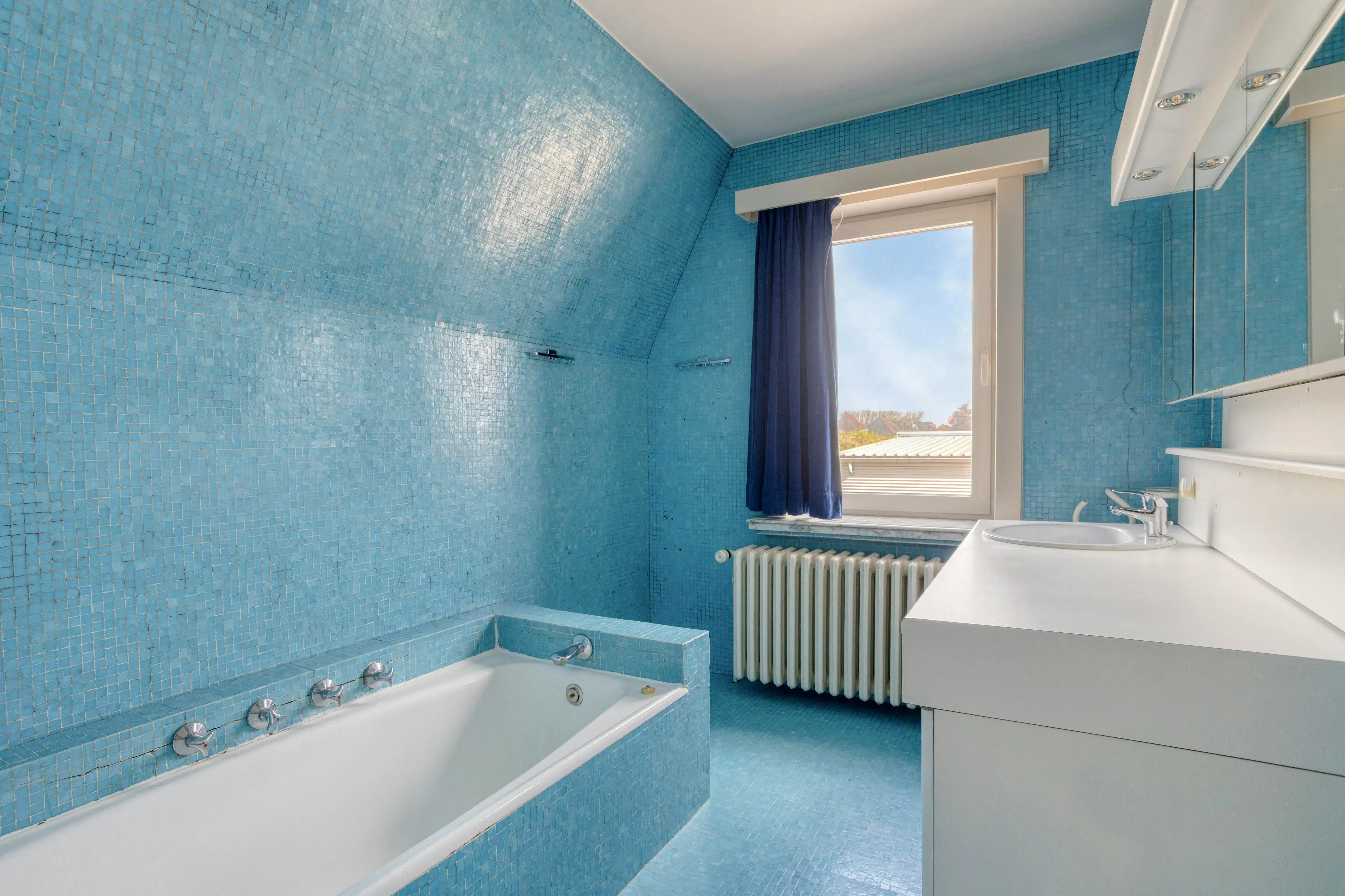 Ruime eigendom met woning, loods en extra bouwgrond foto 14