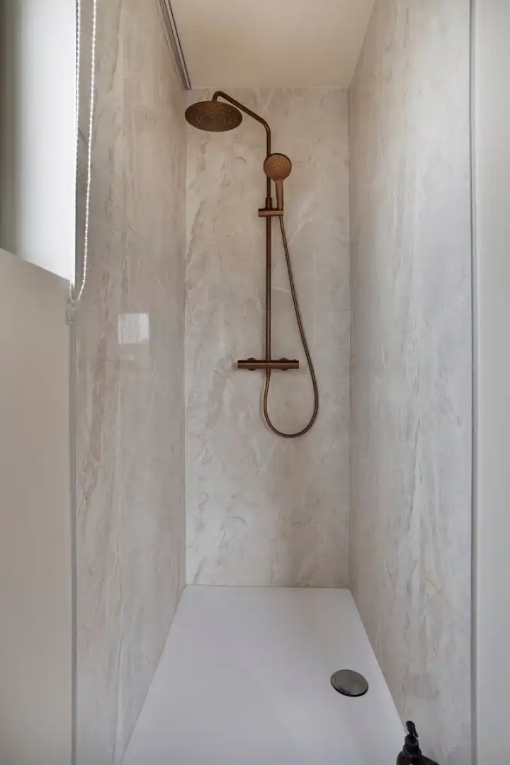 VOLLEDIG GERENOVEERD HUIS OPGESPLITST IN 2 PRACHTIGE APPARTEMENTEN foto 20