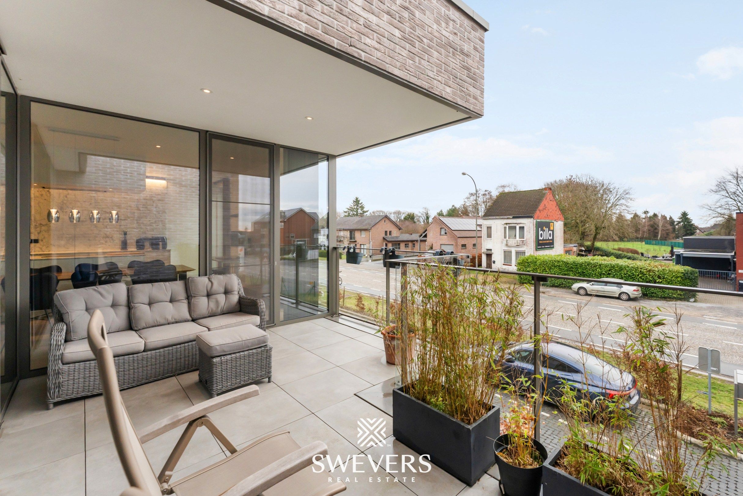 Trendy woning met 2 slpk, 2 bergingen en leuk terras (O) vlakbij centrum Zonhoven foto 16