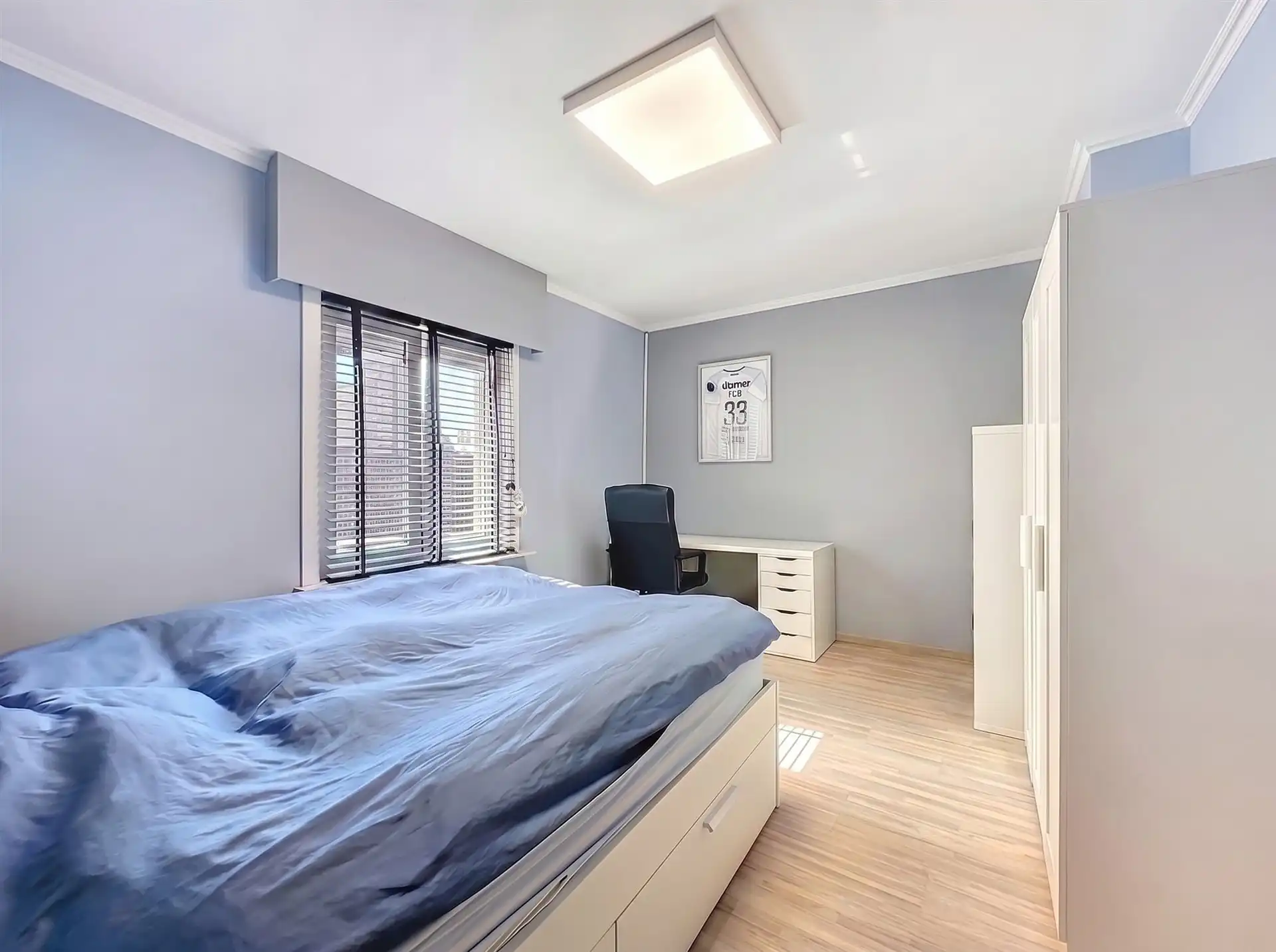 Ruime, luxueuze open bebouwing met 4 slaapkamers, 2 badkamers en garage op een perceel van 741m².  foto 13