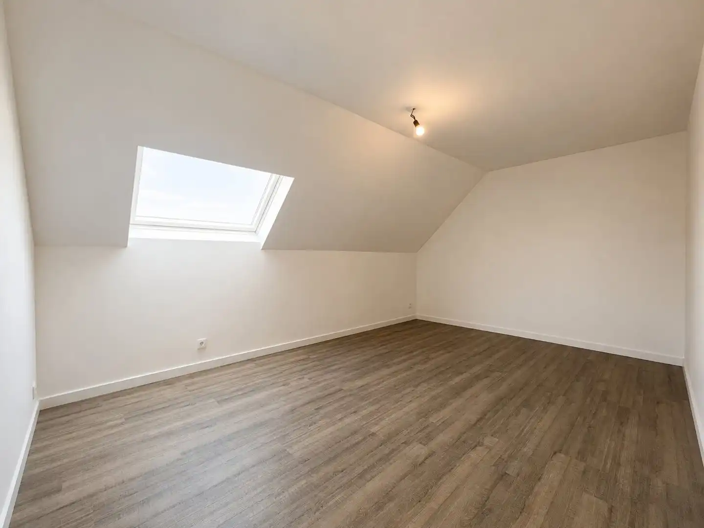 Moorslede – Volledig gerenoveerde gezinswoning met 4 slaapkamers foto 14